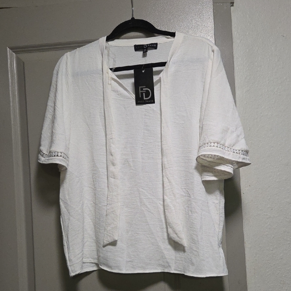 Fred David White Women's Blouse with Tie Detail
